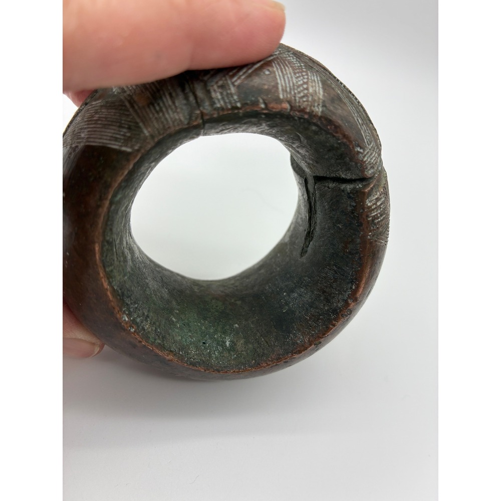 Antique African Copper Alloy Currency Bangle Heavy Cast Chevron Hatched 3.5in - Picture 8 of 8